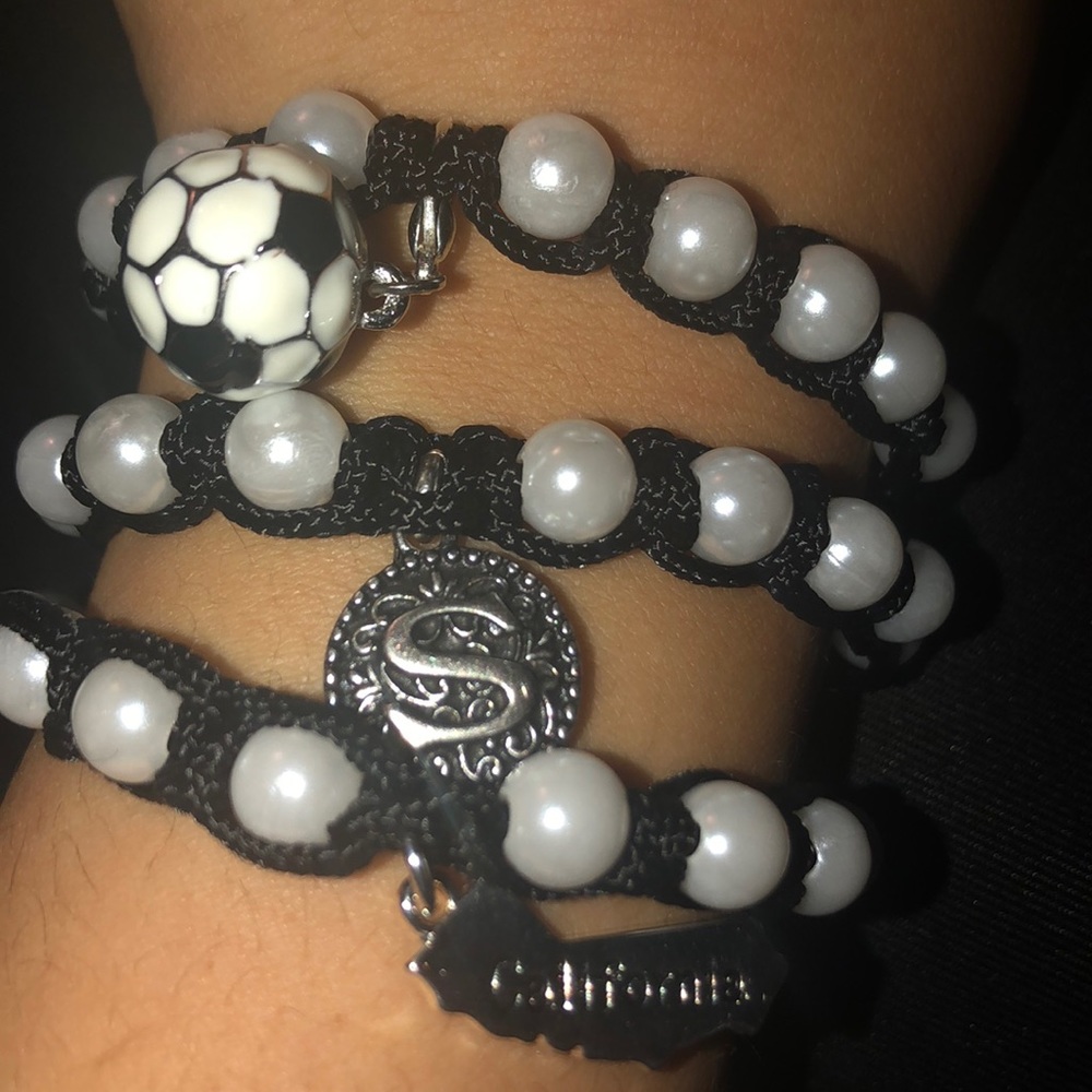 Pearl bracelets